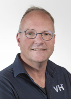 AB9V7524 Erik Bolding min