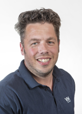 AB9V7448 Harrald Helmers VH min