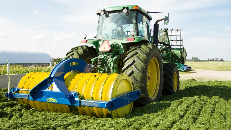 Verdichten van de graskuil